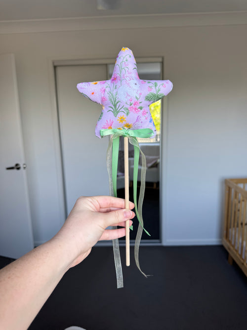 Garden bunnies Wand + Crown